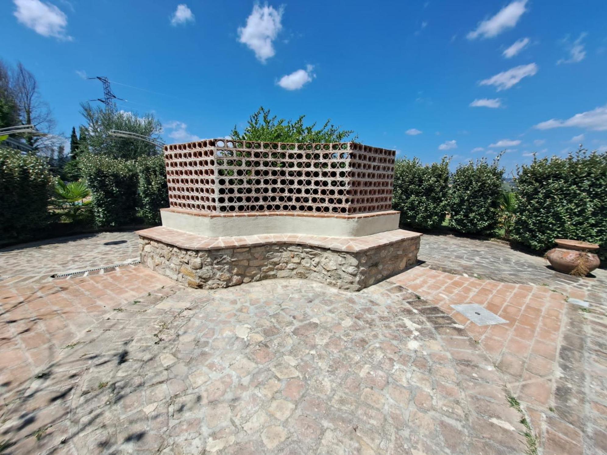 Spoleto By The Pool Guest House Exterior photo