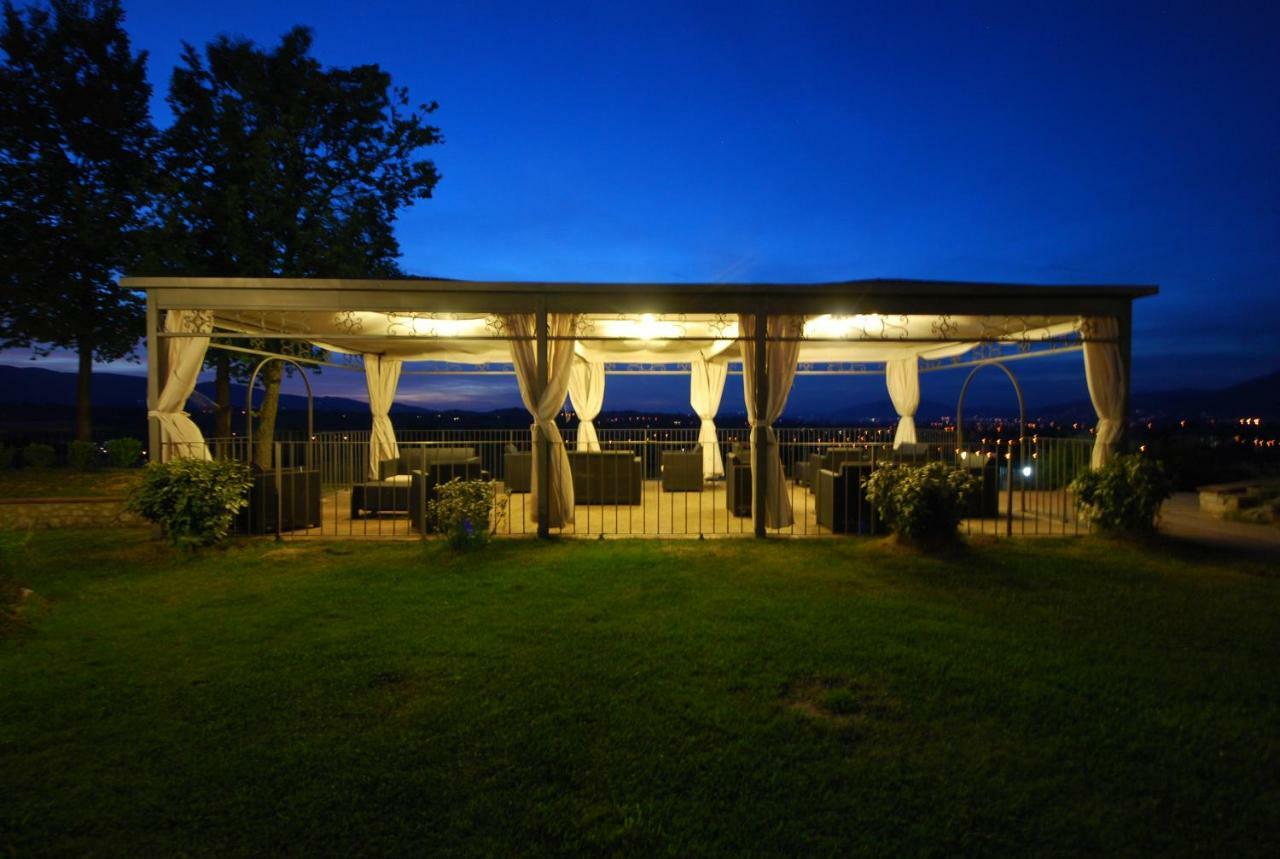 Spoleto By The Pool Guest House Exterior photo